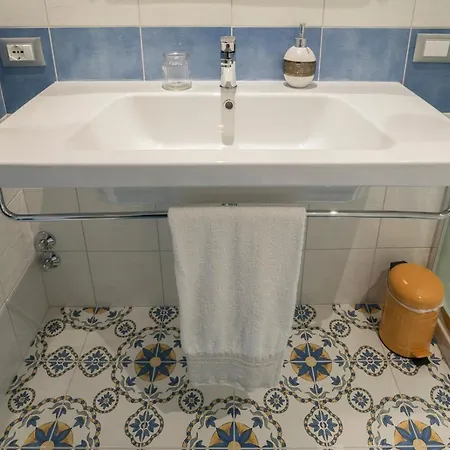 לינה וארוחת בוקר A Casa Di Sergio סאסו מרקוני