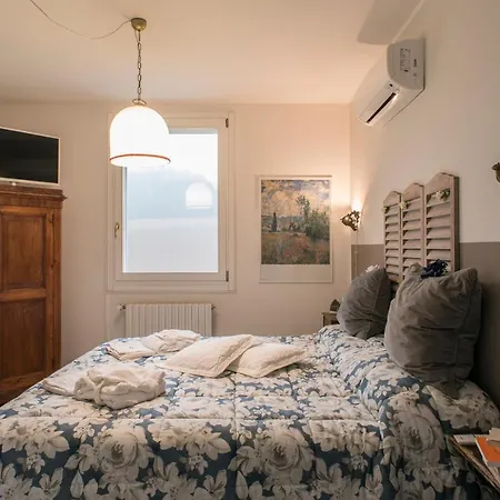 לינה וארוחת בוקר A Casa Di Sergio *